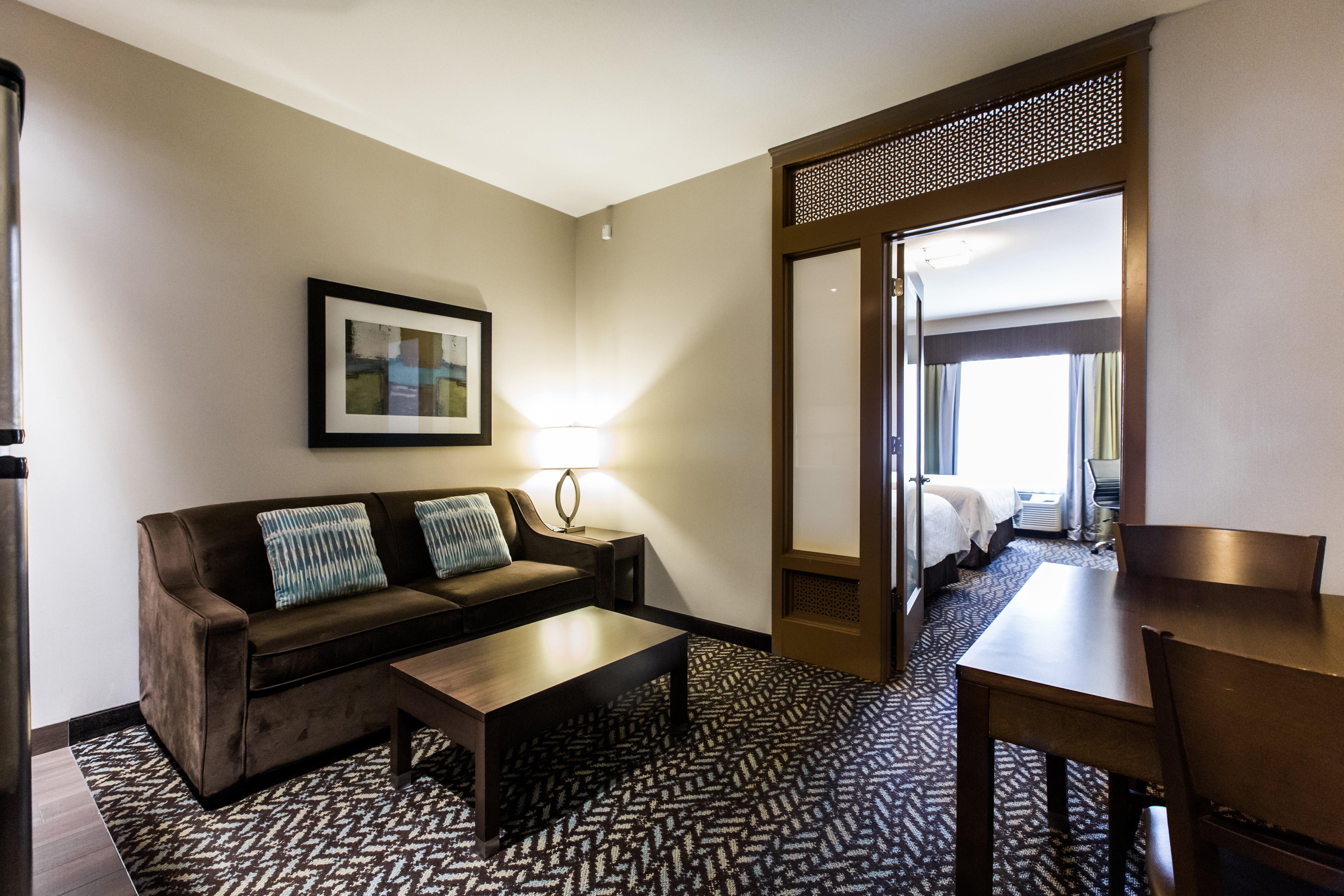 Holiday Inn Express & Suites Spruce Grove - Stony Plain, An Ihg Hotel Exterior photo